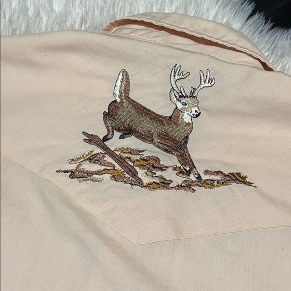 Ely Cattleman Peach Embroidered Deer Western Button-Down Shirt - Picture 7 of 8